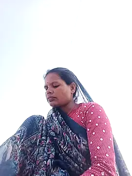 Snapshot of Sapna_ji45 chatting on 10-14-25, 03:51 Sapna ji45 online show from 10-14-25, 03:51