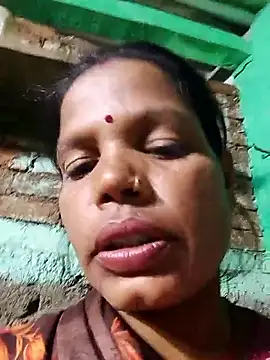Snapshot of Sapna_ji45 chatting on 10-17-25, 02:41 Sapna ji45 online show from 10-17-25, 02:41