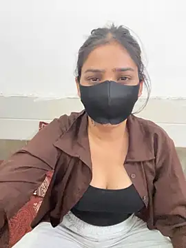 Snapshot of Sex_Queen_aaraya chatting on 05-09-26, 04:23 Sex Queen aaraya online show from 05-09-26, 04:23