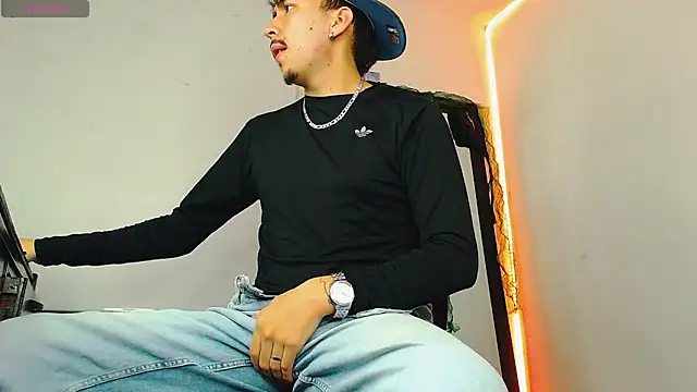 liamty luxor online show from 02-04-26, 03:23