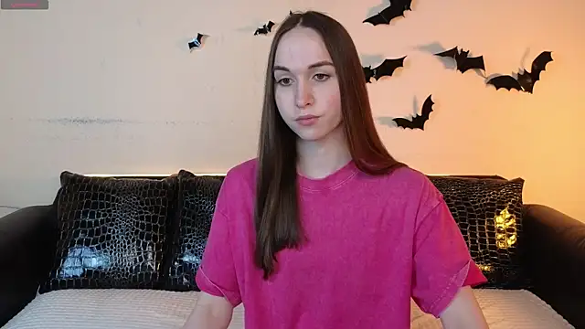 Angeel Kate online show from 11-20-25, 04:34