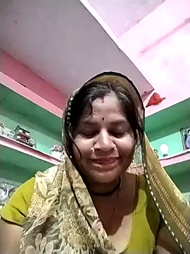 Snapshot of Hot_babli54 chatting on 10-21-25, 06:19 Hot babli54 online show from 10-21-25, 06:19