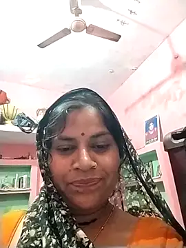 Snapshot of Hot_babli54 chatting on 10-23-25, 01:38 Hot babli54 online show from 10-23-25, 01:38