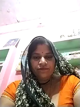 Snapshot of Hot_babli54 chatting on 10-24-25, 05:20 Hot babli54 online show from 10-24-25, 05:20