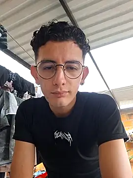 Snapshot of STEVAN_RXX chatting on 02-22-26, 02:04 STEVAN RXX online show from 02-22-26, 02:04