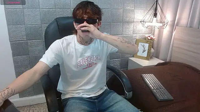 Iantwink18 online show from 09-24-25, 03:04