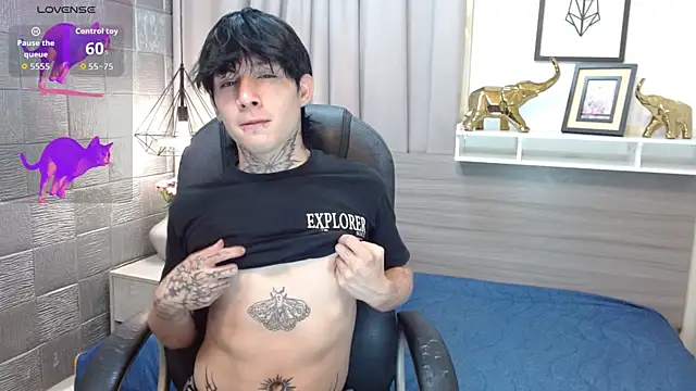 Iantwink18 online show from 10-07-25, 07:22