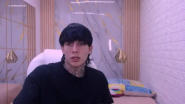 Iantwink18 online show from 03-25-26, 03:34