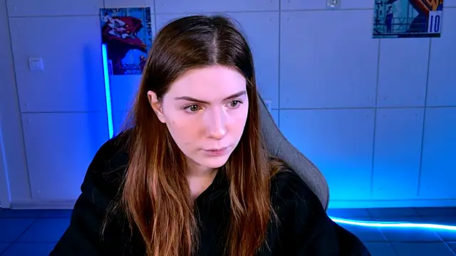 AliceCUNTach online show from 10-31-25, 05:08