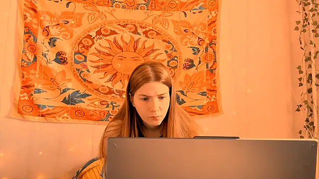 AliceCUNTach online show from 04-08-26, 05:07