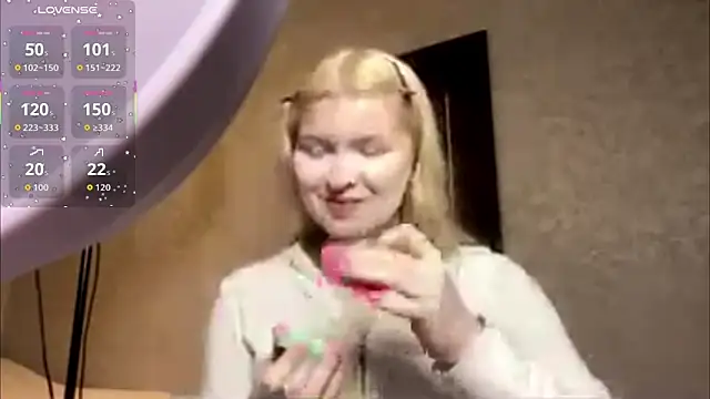 Snapshot of ShontaWasilko chatting on 03-04-26, 07:42 ShontaWasilko online show from 03-04-26, 07:42