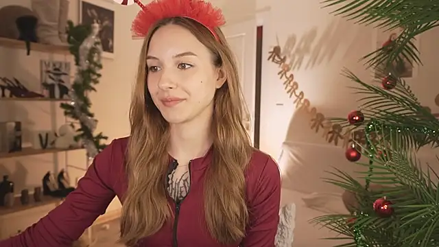 Snapshot of Vegas_V chatting on 12-20-25, 12:23 Vegas V online show from 12-20-25, 12:23