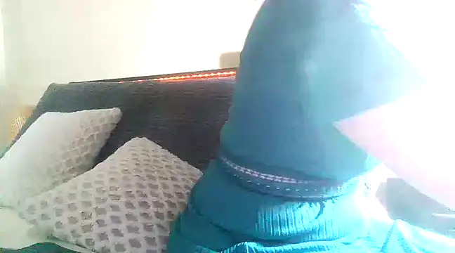 aussiepeaches online show from 03-19-25, 02:37