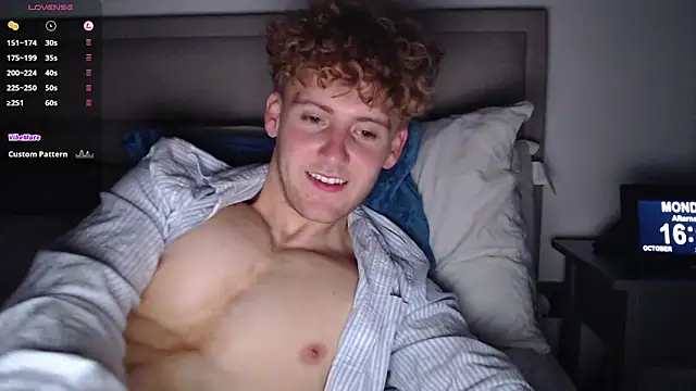 DominantAlex18 online show from 10-20-25, 03:12