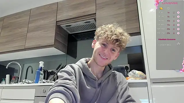 DominantAlex18 online show from 11-19-25, 09:59