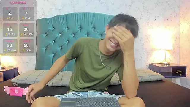 Snapshot of arion_sherwind chatting on 09-23-25, 07:50 arion sherwind online show from 09-23-25, 07:50