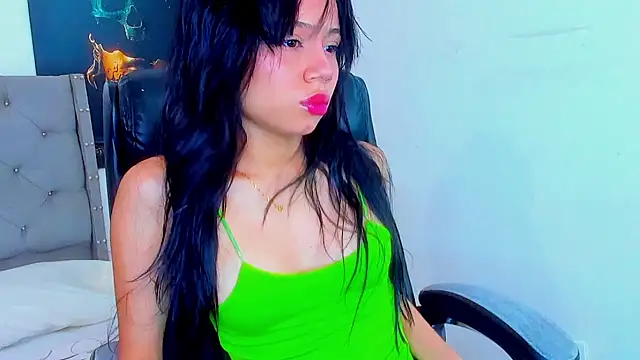 Snapshot of megan_rousexx chatting on 10-01-25, 02:23 megan rousexx online show from 10-01-25, 02:23