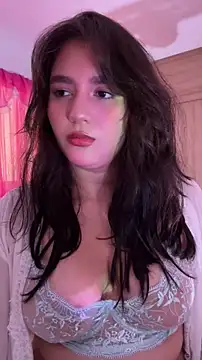 Snapshot of Angeldusttt chatting on 05-19-26, 01:44 Angeldusttt online show from 05-19-26, 01:44