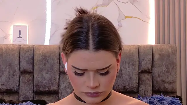 Ava Cristi online show from 09-27-25, 08:03