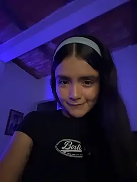 Ashley and Zoe online show from 11-26-25, 10:00