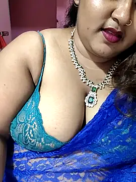 Snapshot of hotbhabhi011 chatting on 07-27-26, 03:46 hotbhabhi011 online show from 07-27-26, 03:46
