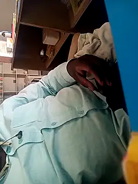 Snapshot of blackdick44 chatting on 09-21-25, 07:43 blackdick44 online show from 09-21-25, 07:43