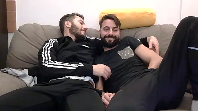 Amicisegreti online show from 11-29-25, 09:51