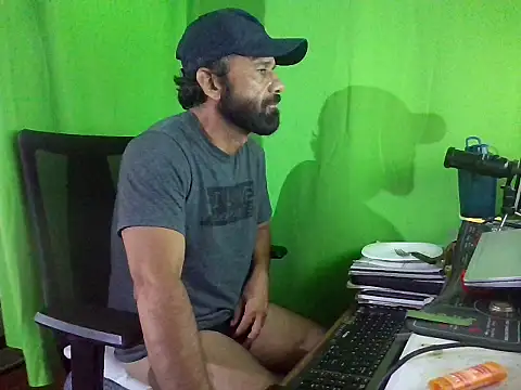 Snapshot of pipeFRIAS chatting on 08-03-26, 06:00 pipeFRIAS online show from 08-03-26, 06:00