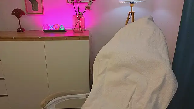  Den1s  online show from 02-19-26, 12:23