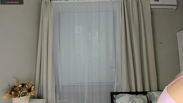 ErinBissonnette online show from 03-13-26, 07:31