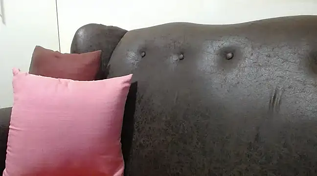 bustylaura4u online show from 02-17-25, 06:15