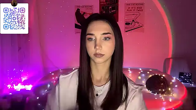 LinaMour online show from 04-10-26, 01:55