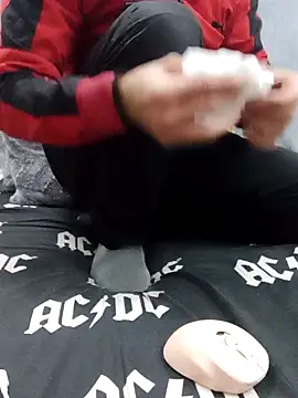 yazinyazin1 online show from 12-16-25, 06:13