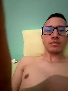 Snapshot of eba96 chatting on 11-23-25, 11:21 eba96 online show from 11-23-25, 11:21