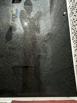 Snapshot of eba96 chatting on 12-01-25, 11:21 eba96 online show from 12-01-25, 11:21