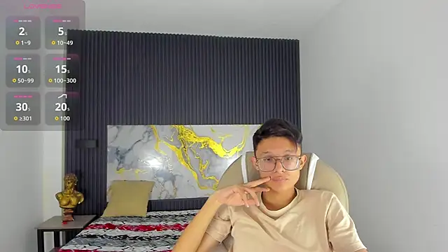 SantiagoRusso18 online show from 12-19-25, 12:56