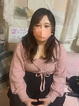 Snapshot of kotone_blossom_x chatting on 11-28-25, 08:17 kotone blossom x online show from 11-28-25, 08:17