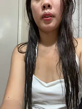 Ressythersty online show from 04-17-26, 02:31
