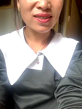 tuyetnhi-00 online show from 09-12-25, 05:07