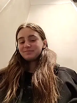 freakylittlebitch69 online show from 09-19-25, 12:06