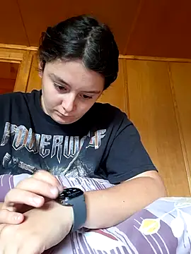 Snapshot of YoungLiisaxx chatting on 09-26-25, 11:58 YoungLiisaxx online show from 09-26-25, 11:58