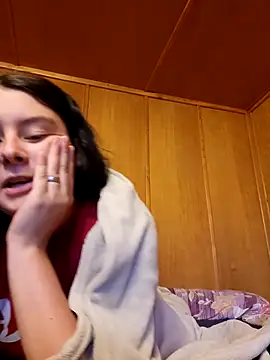 Snapshot of YoungLiisaxx chatting on 10-24-25, 06:32 YoungLiisaxx online show from 10-24-25, 06:32