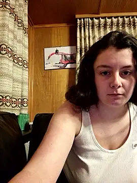 Snapshot of YoungLiisaxx chatting on 02-03-26, 05:29 YoungLiisaxx online show from 02-03-26, 05:29