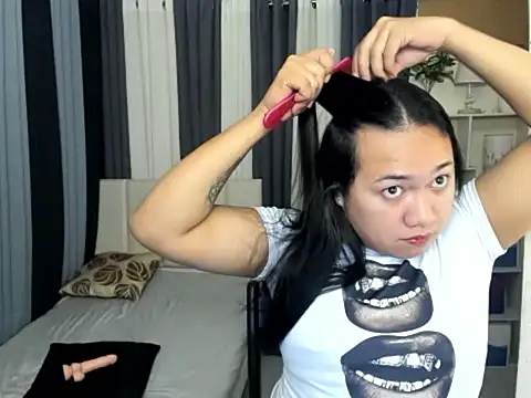 TsUncutKaren online show from 02-26-26, 05:45