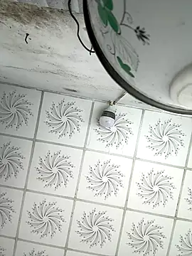 Tiffany-yy online show from 10-22-25, 04:35