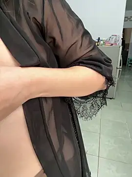 Tiffany-yy online show from 11-07-25, 06:35