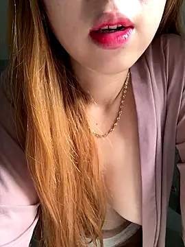 Tiffany-yy online show from 11-18-25, 04:17