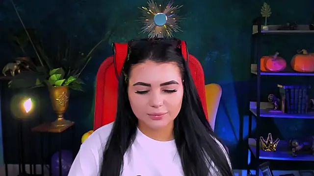 NaomiWilsons online show from 11-04-25, 08:24