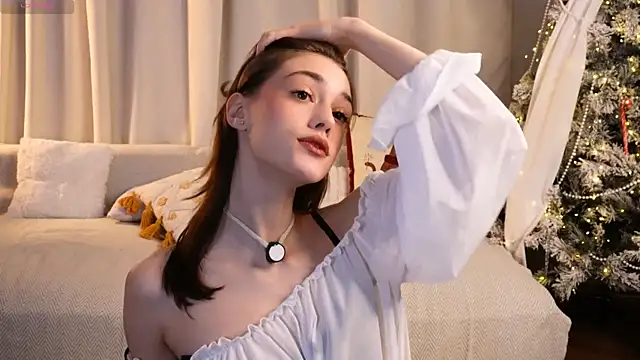 Snapshot of ttragedienne chatting on 12-22-25, 02:25 ttragedienne online show from 12-22-25, 02:25