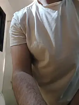 Snapshot of Arab_malek chatting on 12-13-25, 09:20 Arab malek online show from 12-13-25, 09:20